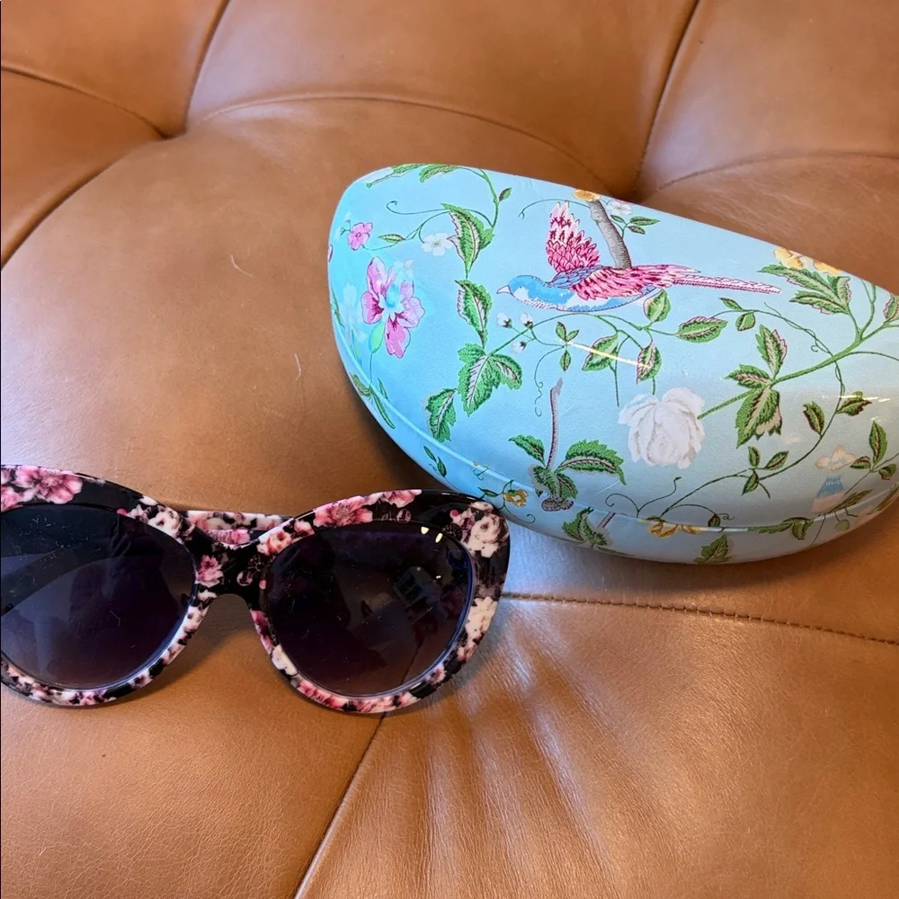 Laura Ashley Floral Pink Sunglasses with Case - Picture 3 of 3